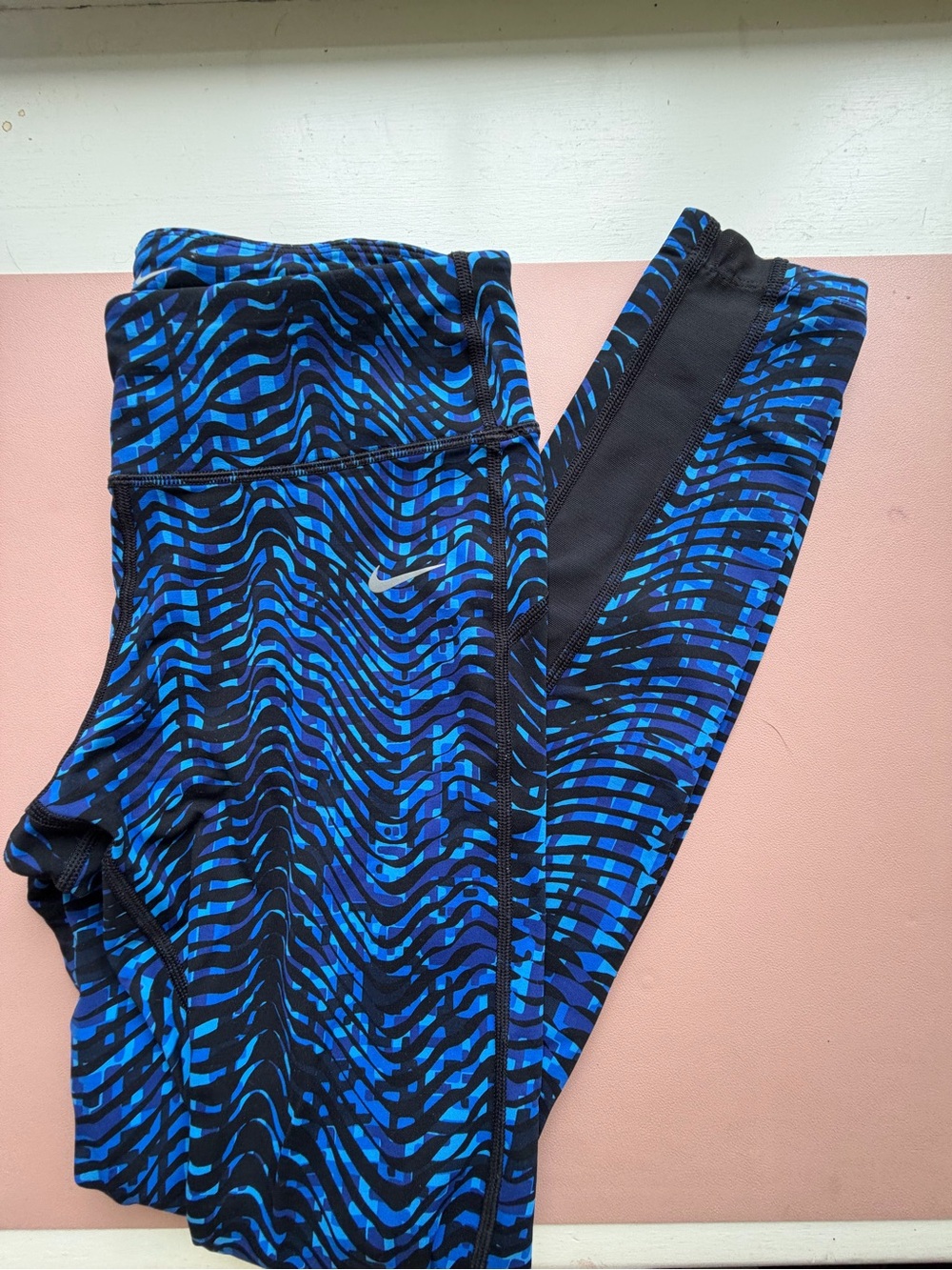 Nike Blue & Black Patterned Leggings